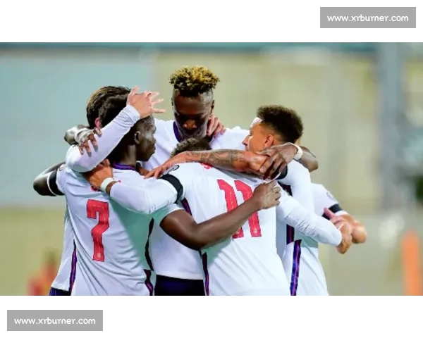 尼康独造 4 球!广州豹 4-1 狂飙紧咬铜梁龙 尼康独造 4 球!广州豹 4-1 狂飙紧咬铜梁龙